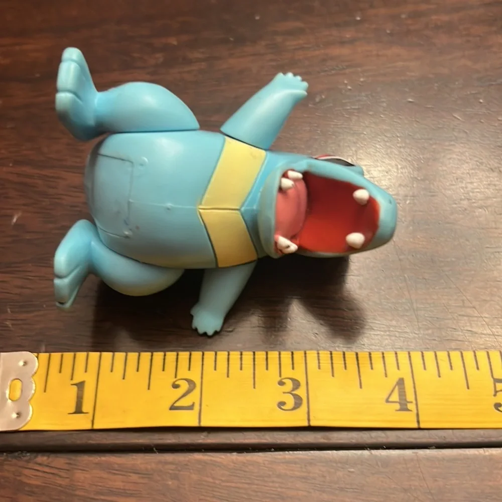 2007 Pokemon TOTODILE 2.5” Jakks figure Nintendo
